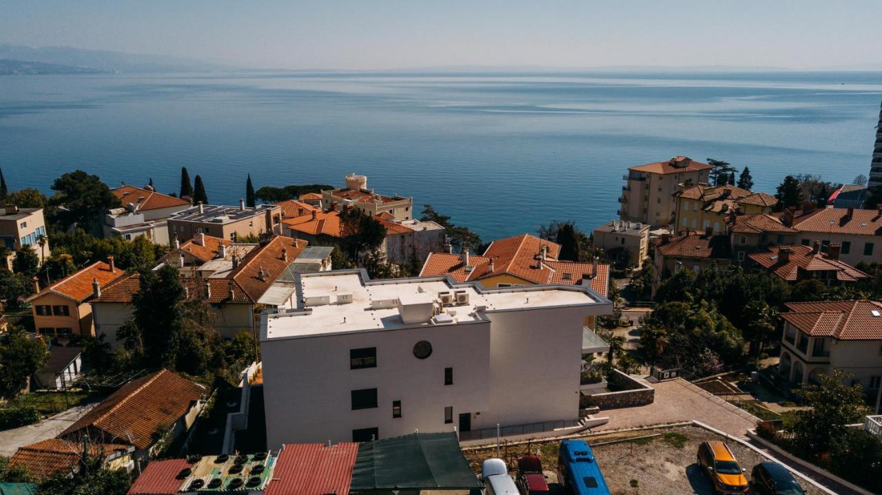 Luxury Apartment Iris Adriatica ***** Opatija Exteriör bild
