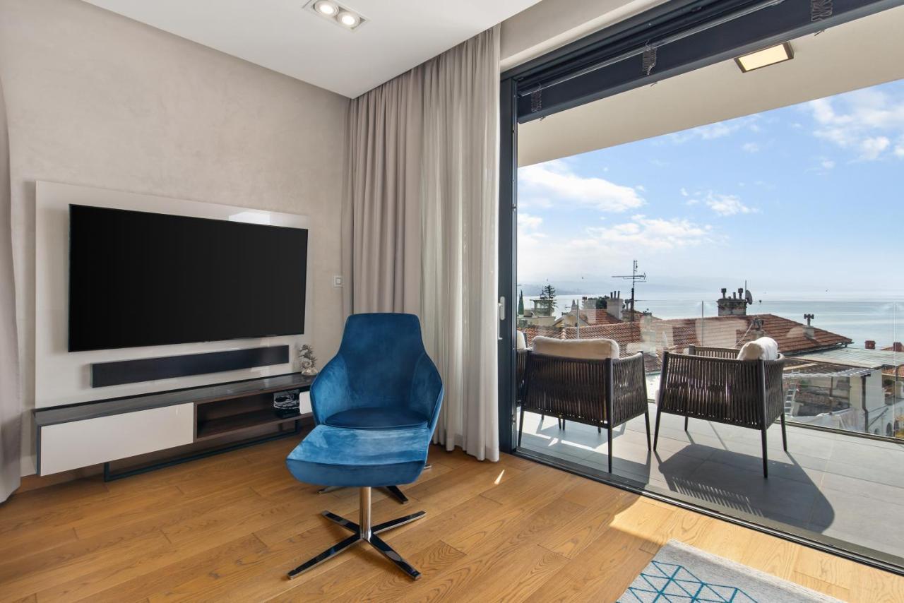 Luxury Apartment Iris Adriatica ***** Opatija Exteriör bild