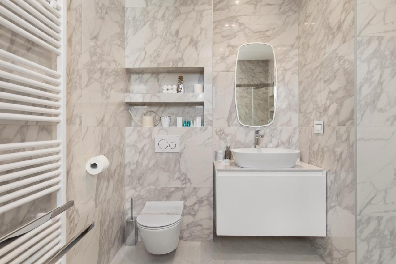 Luxury Apartment Iris Adriatica ***** Opatija Exteriör bild